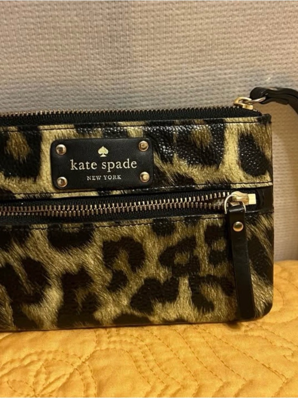 kate spade Leopard Print Wristlet in Black & Tan